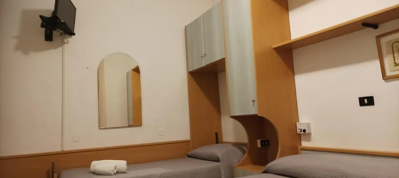 Villa Lavinia Rimini 2*,  İtalya
